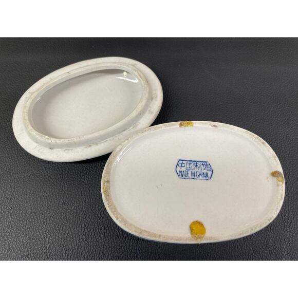 Collection of Blue and White Lidded Dishes Keepsake Boxes - Picture 8 of 12